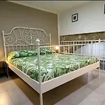 Gianni's Spaccanapoli Apartment