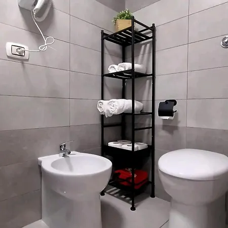 Gianni's Spaccanapoli Apartment *